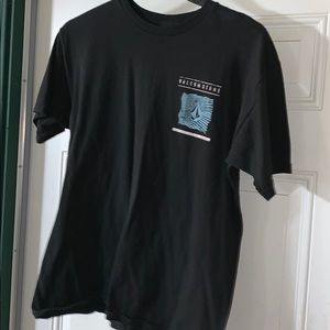 VOLCOM t-shirt